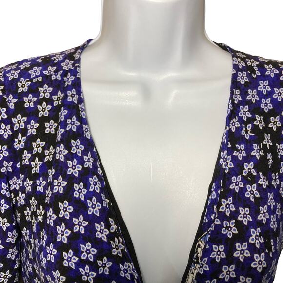 Lovers & Friends Floral Blue Surplice Isabelle Romper Pockets Flowy Size XS - Picture 15 of 16